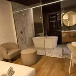 Διαμέρισμα Mbe Premium, Bilbao Centro, 3Hab,Jacuzzi, Parking